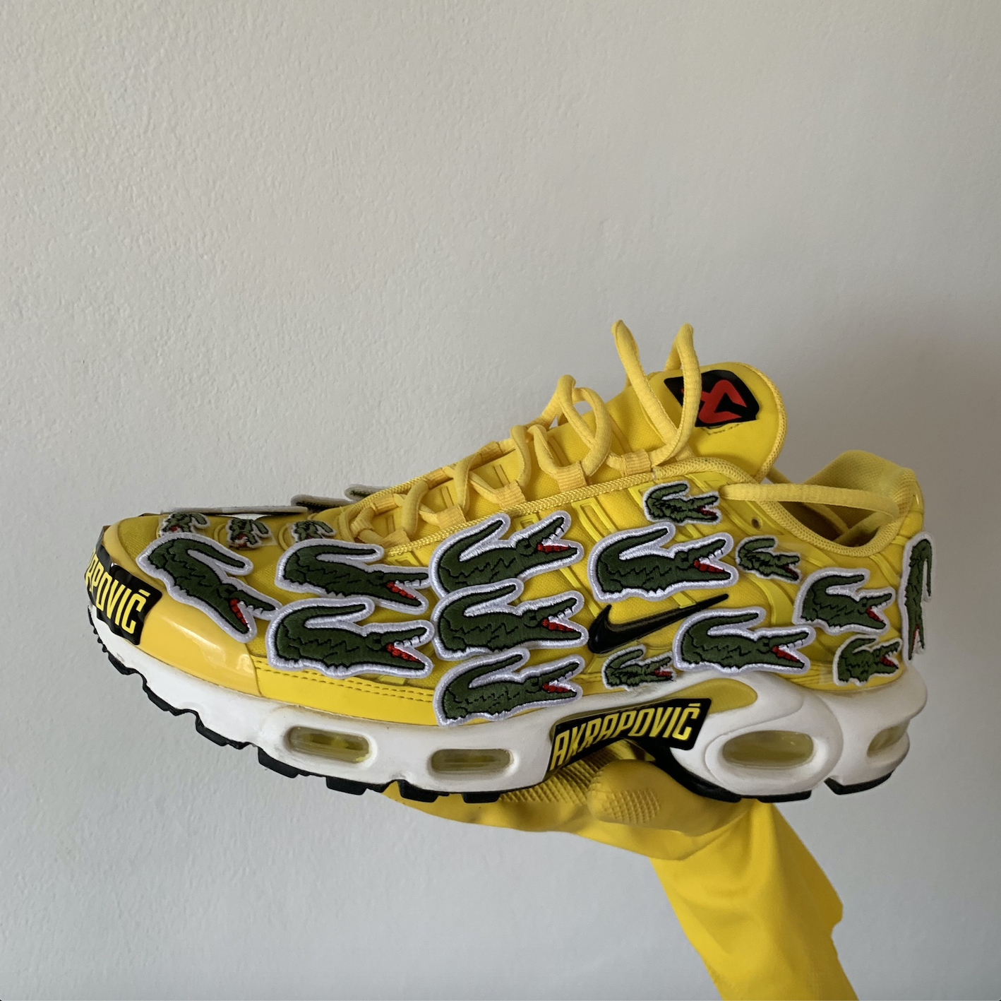 La sneaker delle sottoculture: la storia della Nike Air Max Plus 'Tn' La silhouette simbolo dei chavs protagonista dell'ultima collabo di Supreme | Image 286411