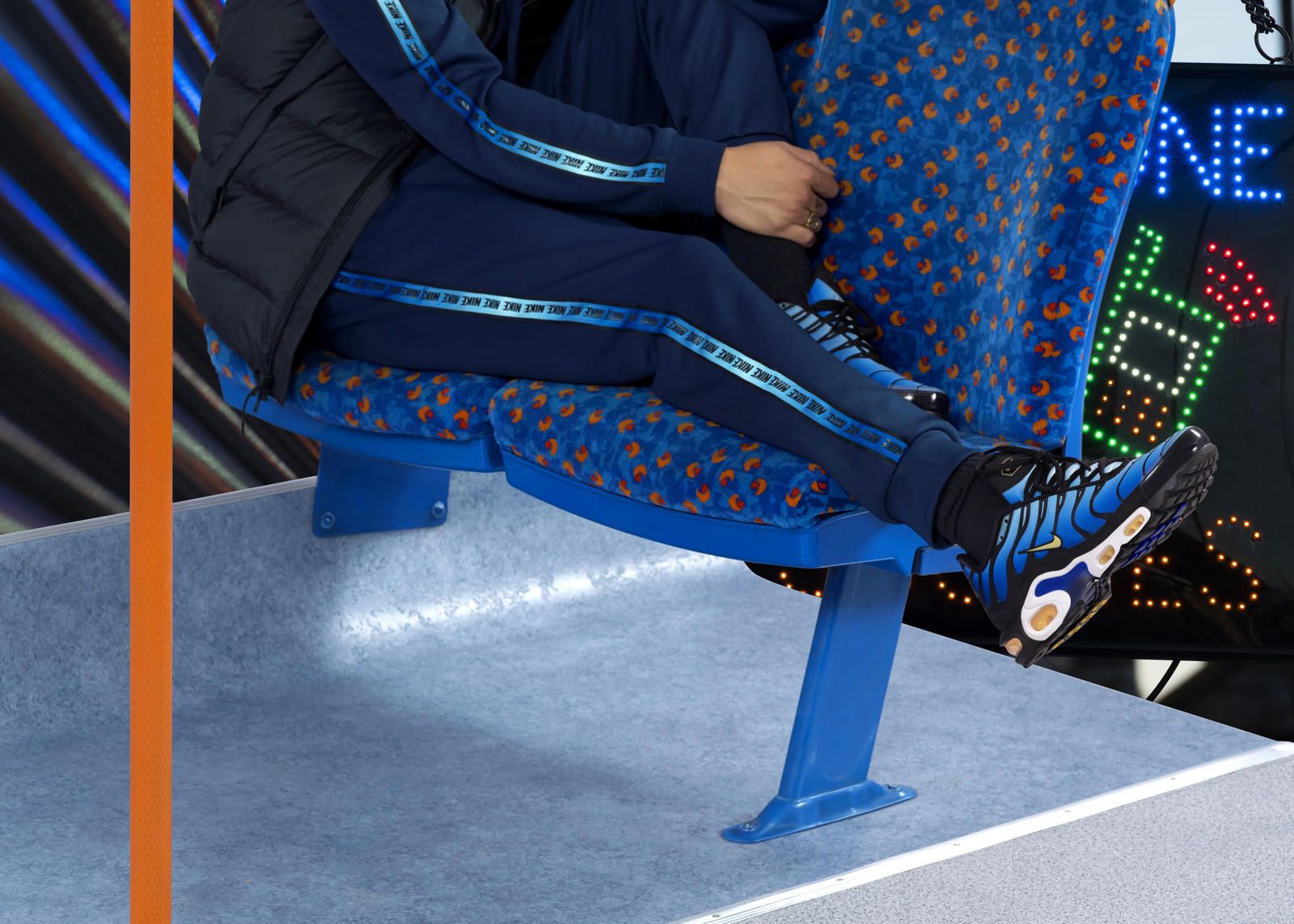 La sneaker delle sottoculture: la storia della Nike Air Max Plus 'Tn' La silhouette simbolo dei chavs protagonista dell'ultima collabo di Supreme | Image 285548