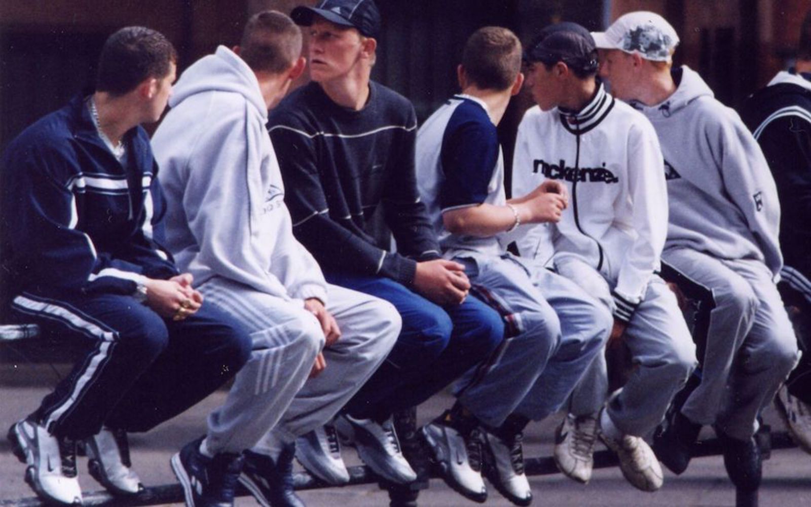 La sneaker delle sottoculture: la storia della Nike Air Max Plus 'Tn' La silhouette simbolo dei chavs protagonista dell'ultima collabo di Supreme | Image 285535