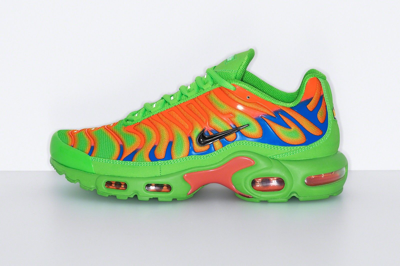 La sneaker delle sottoculture: la storia della Nike Air Max Plus 'Tn' La silhouette simbolo dei chavs protagonista dell'ultima collabo di Supreme | Image 285499