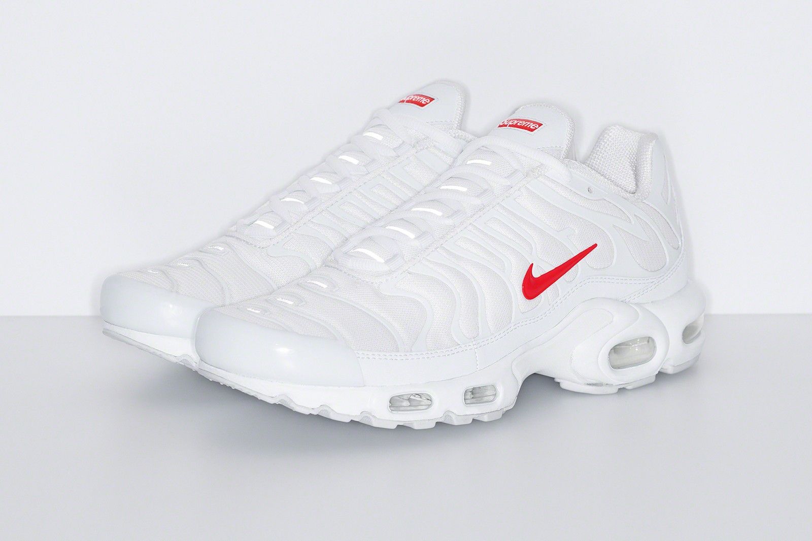 La sneaker delle sottoculture: la storia della Nike Air Max Plus 'Tn' La silhouette simbolo dei chavs protagonista dell'ultima collabo di Supreme | Image 285496