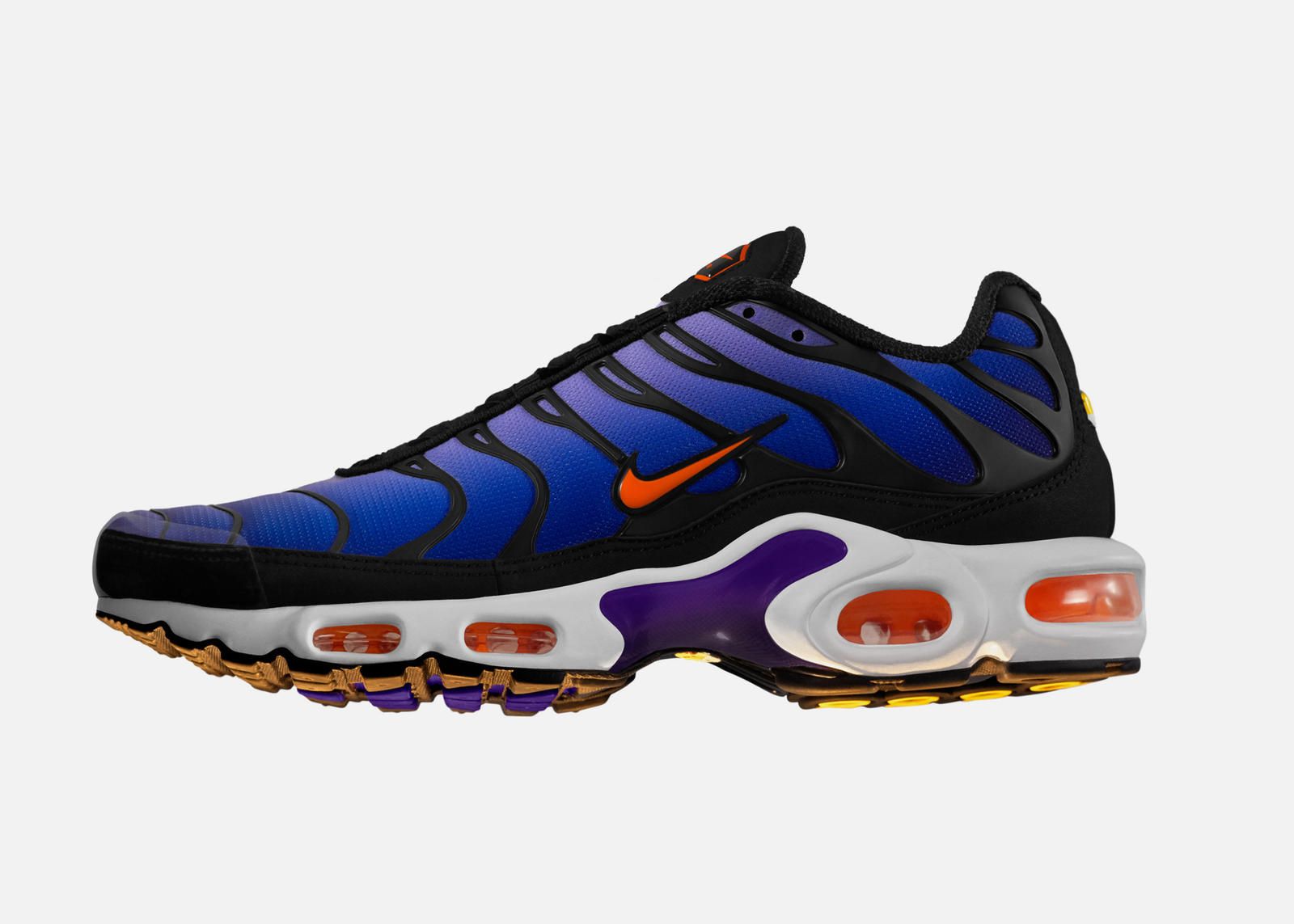 La sneaker delle sottoculture: la storia della Nike Air Max Plus 'Tn' La silhouette simbolo dei chavs protagonista dell'ultima collabo di Supreme | Image 285503