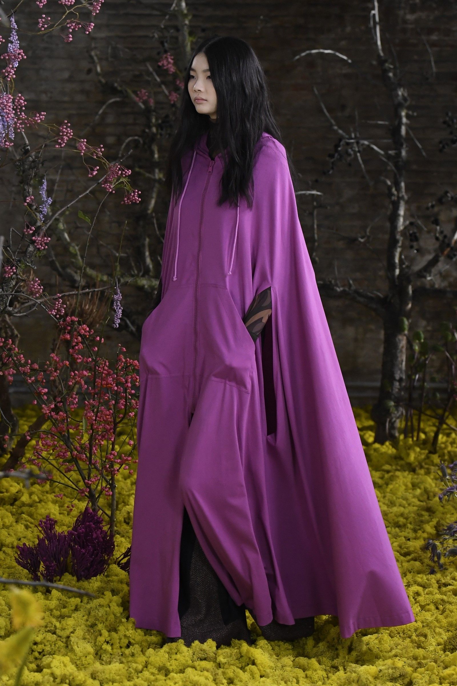 Teenage Dreams”: Raf Simons' womenswear debut - nss magazine