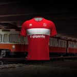 The third kit Erreà of Pro Sesto Calcio is inspired to the M1 With the main sponsor 'Il Gigante' it creates a beautiful picture of the Milanese metropolitan area