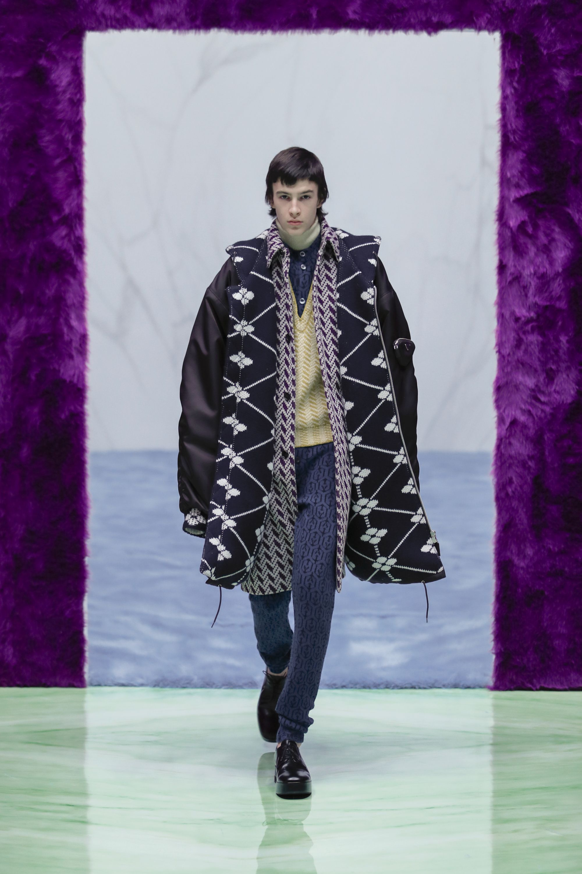 19-Prada-Uomo-FW21.jpg