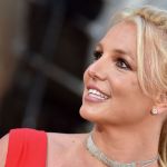 Il padre di Britney Spears rinuncia alla tutela legale della star Un primo passo nel lungo cammino di Britney verso la libertà