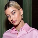 Rhode di Hailey Bieber uscirà a Giugno Hailey Bieber continua a svelare i dettagli del suo beauty brand su IG