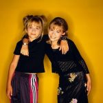 5 style essentials of the Olsen twins The looks of Ashley and Mary-Kate that influenced our style from the late 90s till today | Image 323472