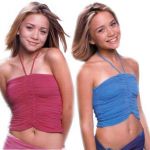 5 style essentials of the Olsen twins The looks of Ashley and Mary-Kate that influenced our style from the late 90s till today | Image 323445