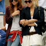 5 style essentials of the Olsen twins The looks of Ashley and Mary-Kate that influenced our style from the late 90s till today | Image 323439