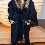 5 style essentials of the Olsen twins The looks of Ashley and Mary-Kate that influenced our style from the late 90s till today | Image 323464