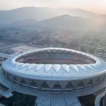 Lo studio DUST ha completato il nuovo stadio di Linxia in Cina Un impianto a forma di conchiglia ispirato alla cultura della peonia