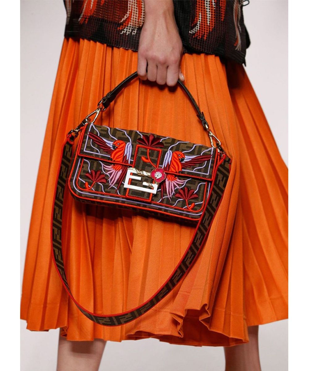 Fendi Baguette 英語版 Silvia Venturini Fendi 