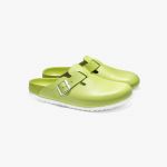 Quando le Birkenstock Boston sono diventate cool La ciabatta (quasi) ortopedica del tanto amato/odiato brand tedesco sta vivendo una nuova popolarità | Image 348335
