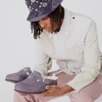 Quando le Birkenstock Boston sono diventate cool La ciabatta (quasi) ortopedica del tanto amato/odiato brand tedesco sta vivendo una nuova popolarità | Image 348344