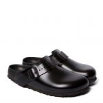 Quando le Birkenstock Boston sono diventate cool La ciabatta (quasi) ortopedica del tanto amato/odiato brand tedesco sta vivendo una nuova popolarità | Image 348337