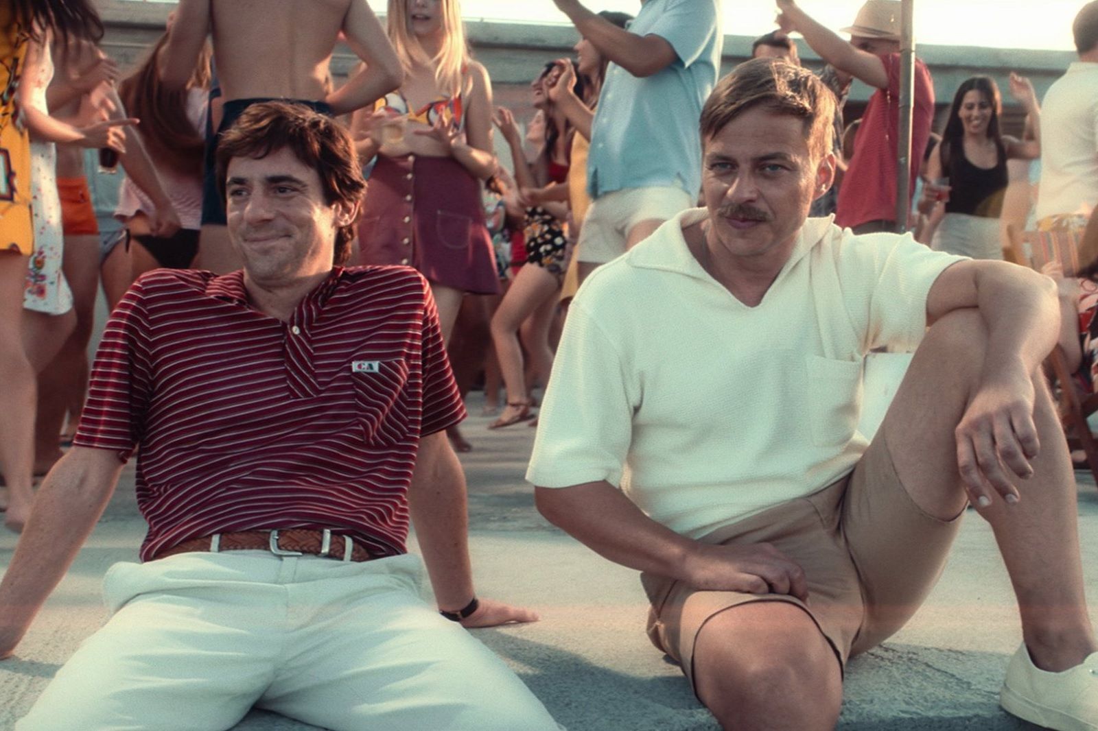 5 film, città e outfits per tuffarsi nell’estate italiana L'infinita ispirazione dell'estate italiana fra cinema, moda ed estetica mediterranea | Image 354210