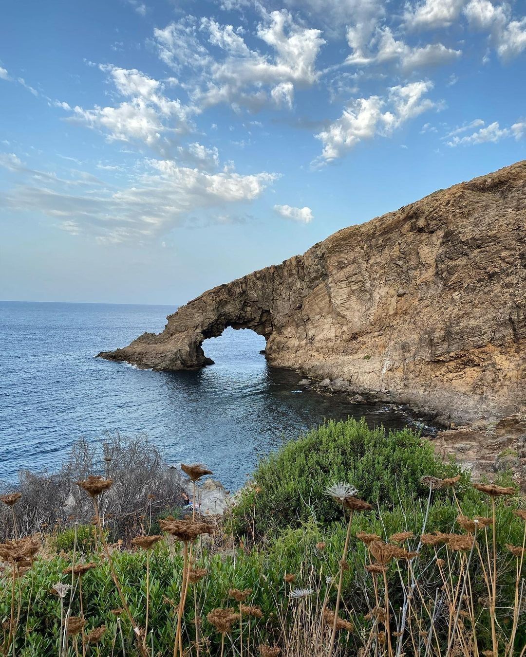 5 film, città e outfits per tuffarsi nell’estate italiana L'infinita ispirazione dell'estate italiana fra cinema, moda ed estetica mediterranea | Image 350670