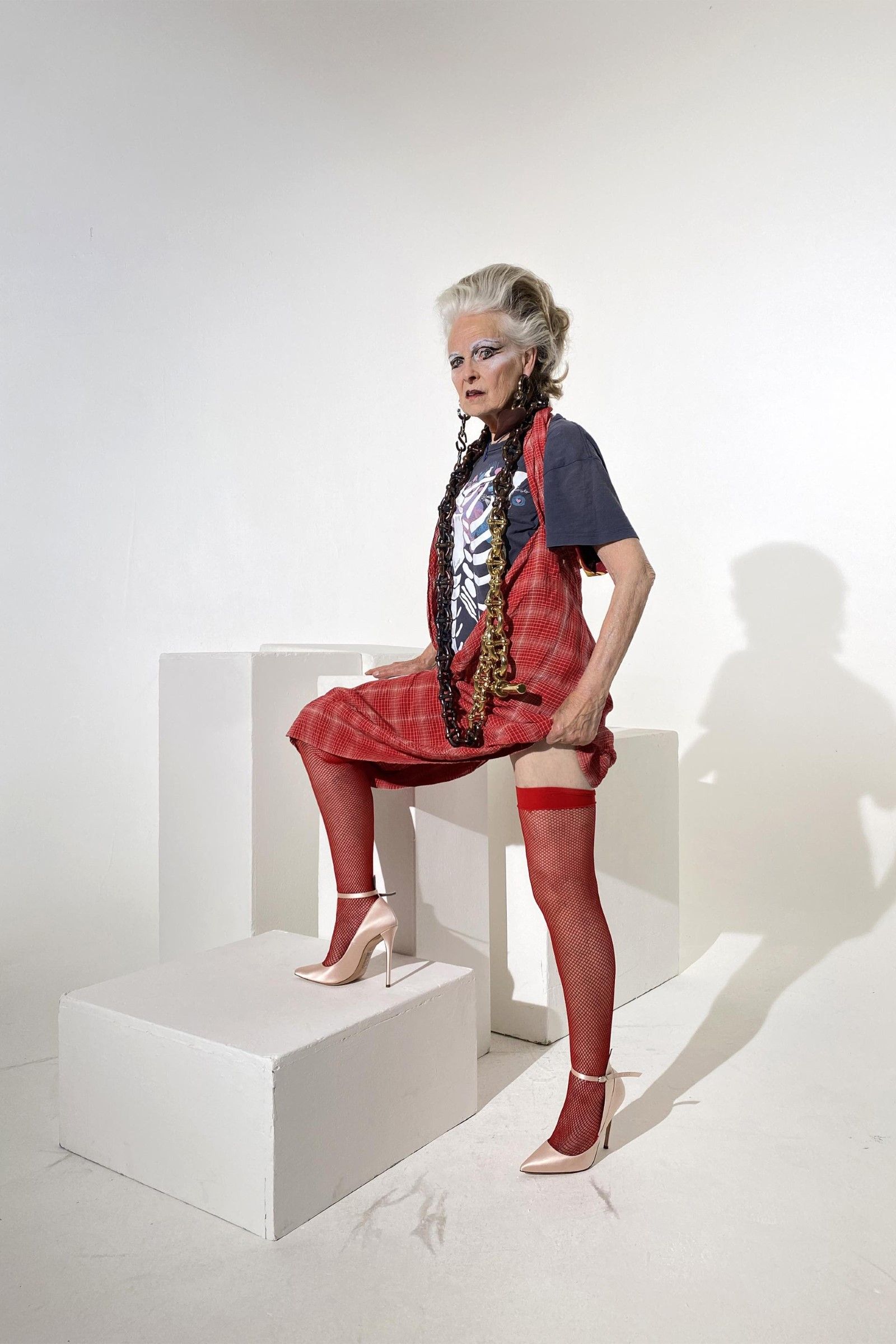 The book retracing all Vivienne Westwood's fashion shows