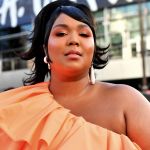 Il video di Lizzo contro gli haters La cantante scoppia in lacrime per i commenti grassofobici e razzisti ricevuti dopo la pubblicazione del video di Rumors