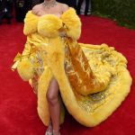 I migliori fashion moments nella storia del Met Gala Da Lady Gaga in hot pink a Rihanna in versione Papessa | Image 370047