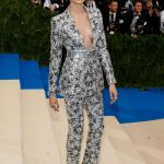 I migliori fashion moments nella storia del Met Gala Da Lady Gaga in hot pink a Rihanna in versione Papessa | Image 369692