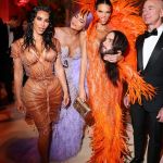 I migliori fashion moments nella storia del Met Gala Da Lady Gaga in hot pink a Rihanna in versione Papessa | Image 369699