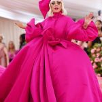 I migliori fashion moments nella storia del Met Gala Da Lady Gaga in hot pink a Rihanna in versione Papessa | Image 370043