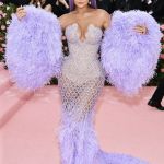 I migliori fashion moments nella storia del Met Gala Da Lady Gaga in hot pink a Rihanna in versione Papessa | Image 370040