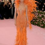 I migliori fashion moments nella storia del Met Gala Da Lady Gaga in hot pink a Rihanna in versione Papessa | Image 370039