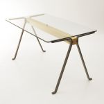 10 tavoli che hanno fatto la storia del design italiano Per favore, usate un sottobicchiere | Image 369904