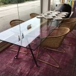 10 tavoli che hanno fatto la storia del design italiano Per favore, usate un sottobicchiere | Image 369901