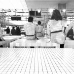 10 tavoli che hanno fatto la storia del design italiano Per favore, usate un sottobicchiere | Image 369907
