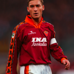 Why doesn't anyone wear long-sleeved jerseys in Serie A?