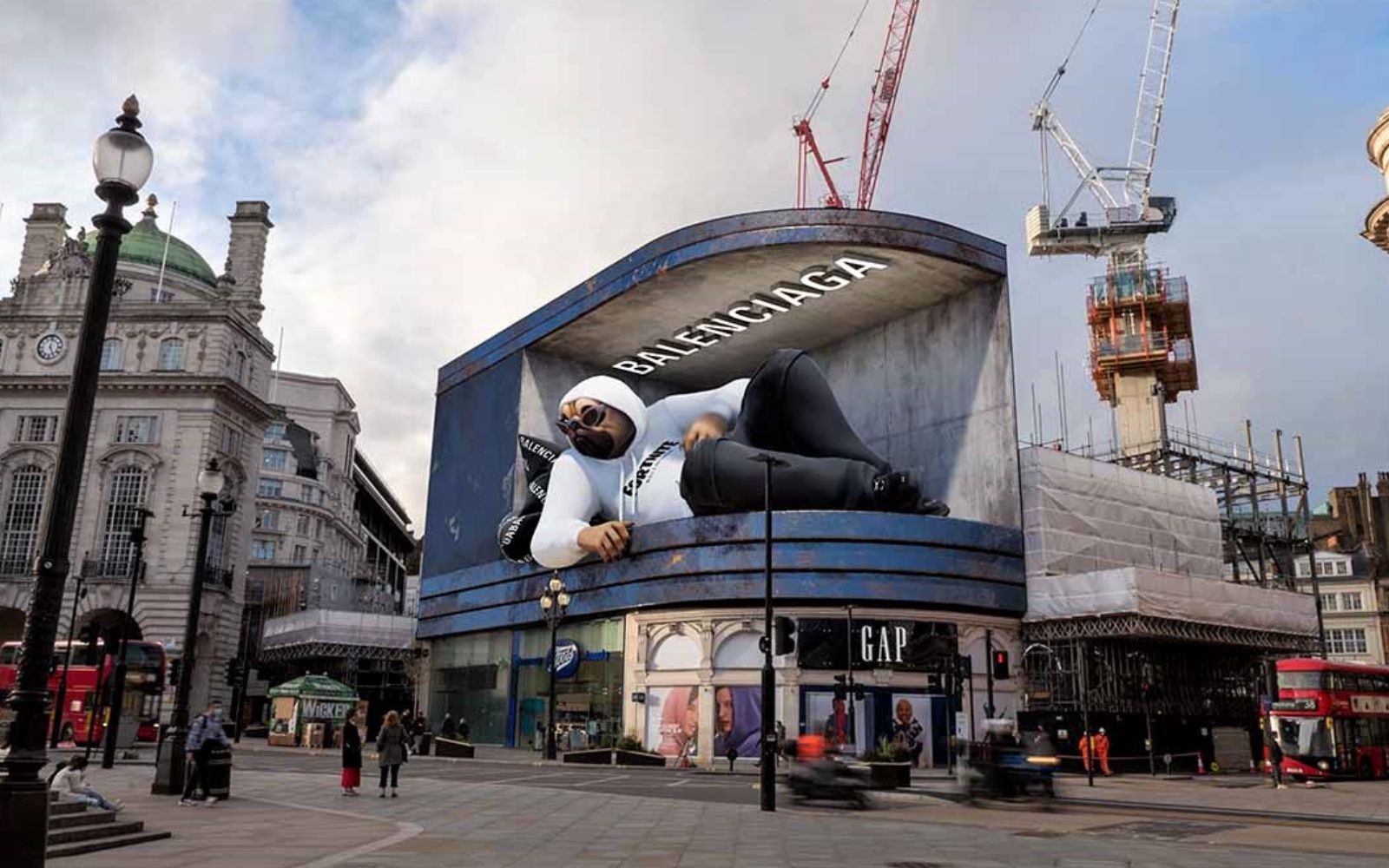 Louis Vuitton x NIKE 3D Billboard