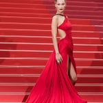 How to style: red outfit for Christmas Touch of color, total-look or statement dress? | Image 390744