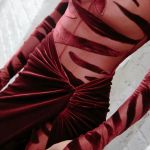 How to style: red outfit for Christmas Touch of color, total-look or statement dress? | Image 390753