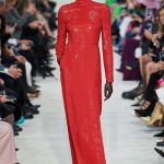 How to style: red outfit for Christmas Touch of color, total-look or statement dress? | Image 390751