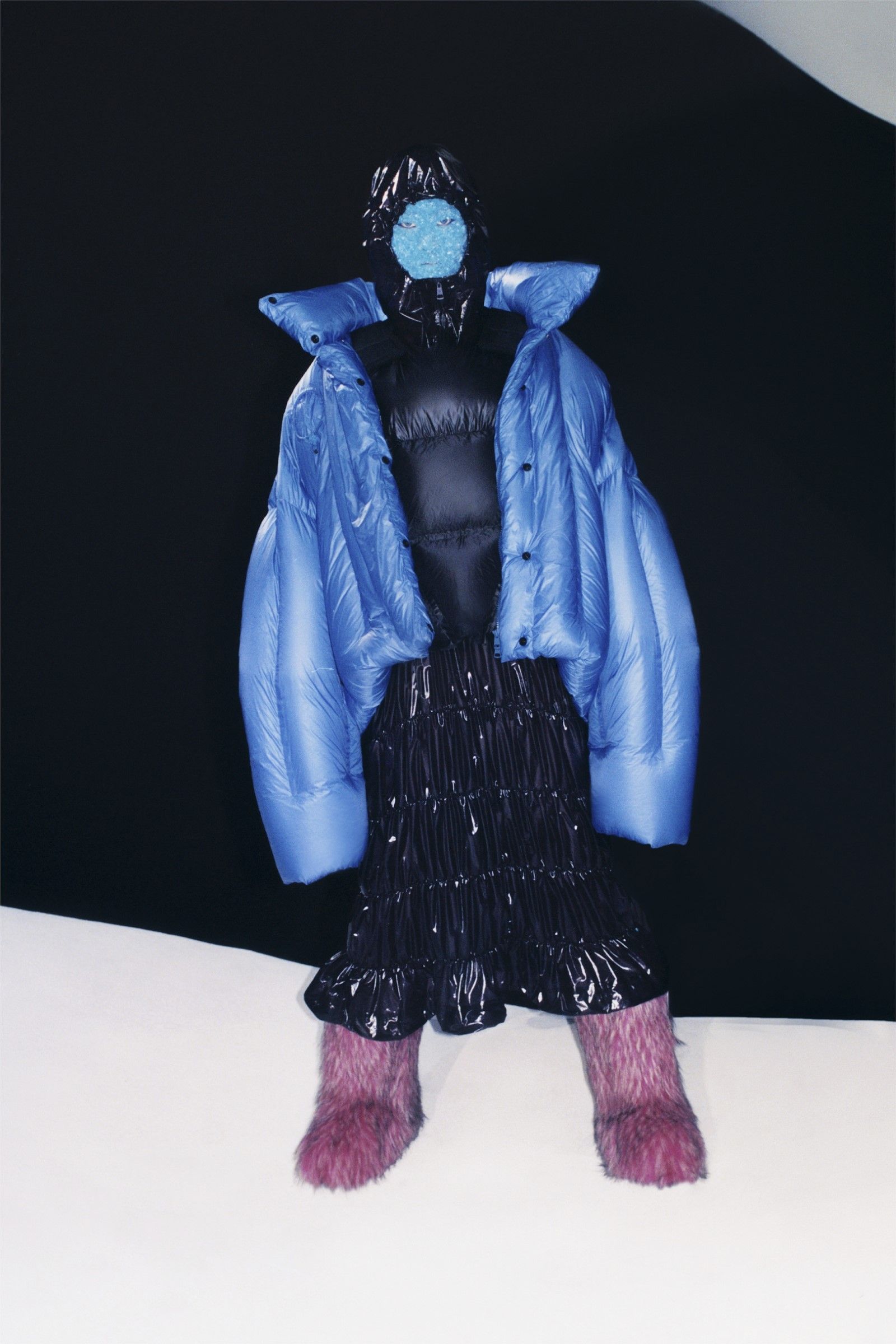 The underwater world of DingYun Zhang in the latest Moncler