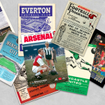La lunga tradizione dei Matchday programs Stampati fin dal 1880, i giornali dei club di calcio erano e sono un legame fra tifoso e società. Ma con la digitalizzazione si perderanno un sacco di ricordi.