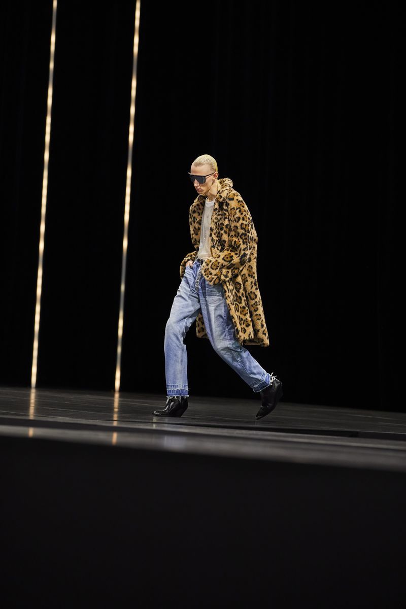 INTERMISSION　1　HEDI　SLIMANE　/CHARTA Daft Punk wearing Dior Homme leather by Hedi Slimane (2006