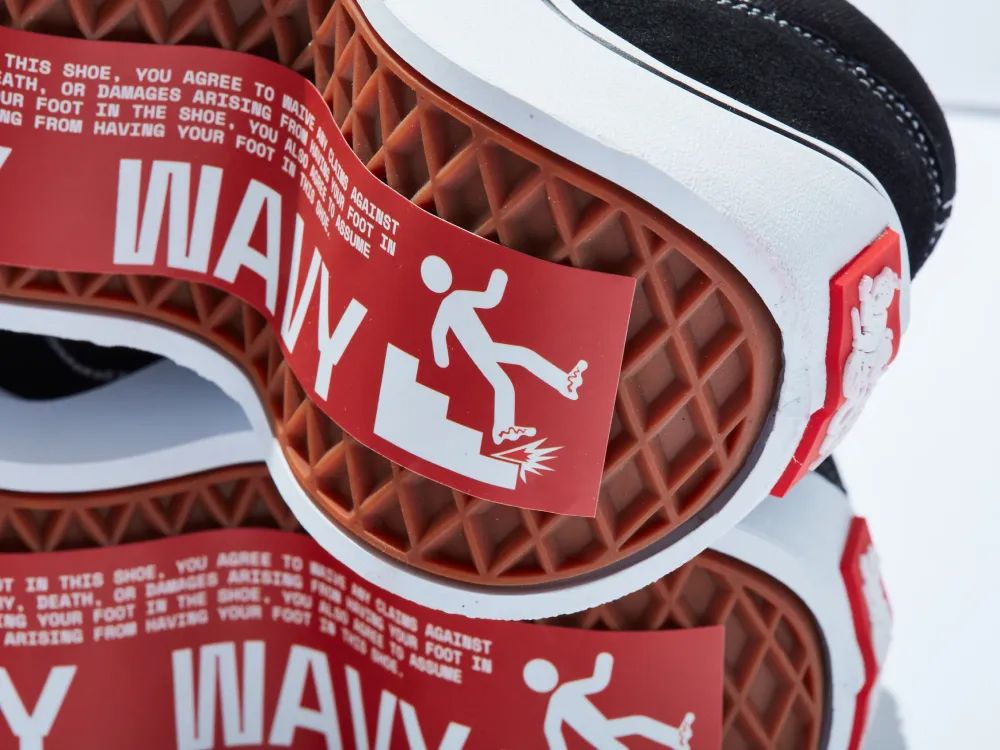 Vans ha fatto causa a MSCHF per le Wavy Baby, ovviamente Qualcuno ha detto déjà vu? | Image 408329