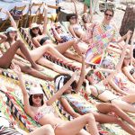 Il ritorno dell’estetica Resort Dalla pasqua napoletana di Vogue allo show di Emilio Pucci a Capri