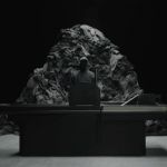 Kanye West apre il suo primo store fisico a New York Un pop-up per la release fisica della collabo YEEZY Gap Engineered by Balenciaga