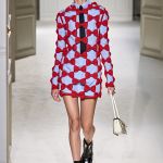 The return of the tie in womenswear From symbol of formal elegance to rebel item | Image 444214