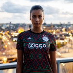 The second chapter of the spectacular collaboration between adidas, Daily Paper and Ajax All the multiculturalism of Amsterdam in an exclusive collection designed to be worn on and off the pitch