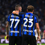 Perché le squadre italiane utilizzano il font della Serie A in Europa? Una stranezza che non abbiamo potuto non notare