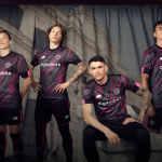 The third As Roma kit with the ASR logo After Gratton's lupetto, New Balance brings back another historic symbol on Giallorossi jerseys