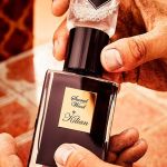 Kilian Paris' fragrances are the key to the world of luxury olfactive pleasures Reserach, innovation and personality are at the core of the brand's universe since 15 years