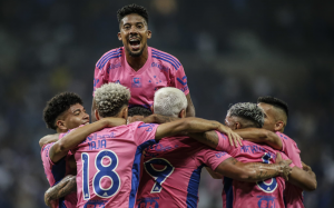 Why does Brazilian clubs play with pink jerseys?